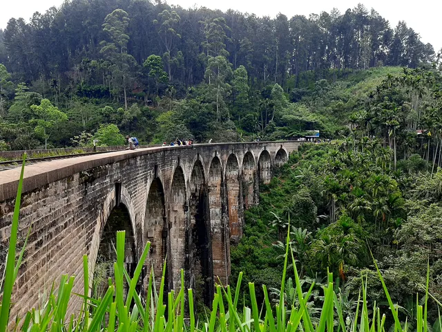 Nine Arches Bridge Path