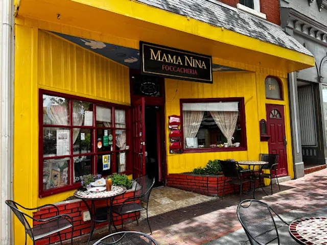 Mama Nina's