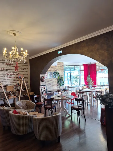 Thymeli by Theatro Hotel