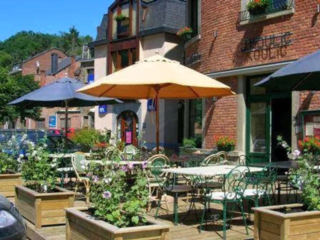 Hotel Beau Rivage And Restaurant Koulic