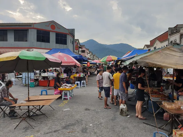 Pasar Malam Bandar Baru Menglembu