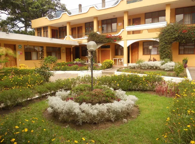 Hosteria Santa Clara