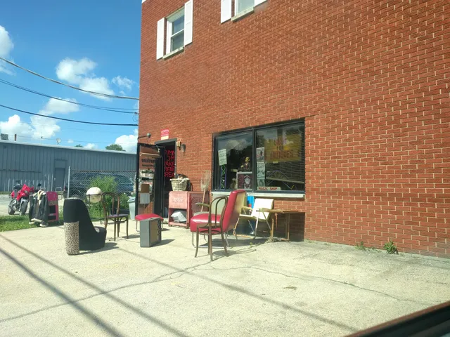 Scott's Vintage & Antiques