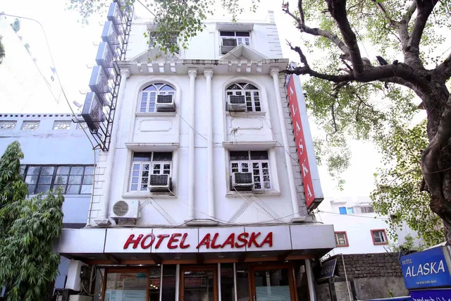 Hotel Alaska