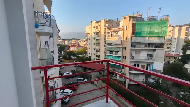 LUXURY SUITES free parking