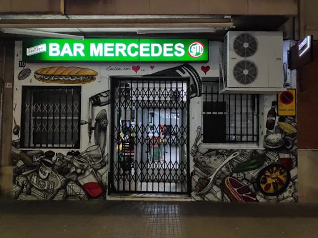 Bar Mercedes