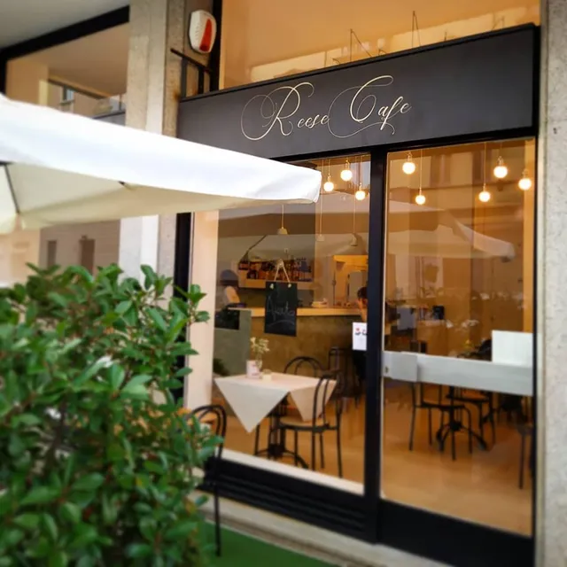 Reese Cafe