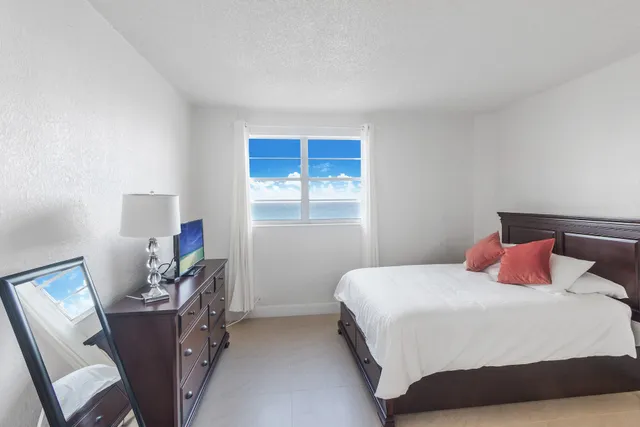 The Tides Ocean View Apartment