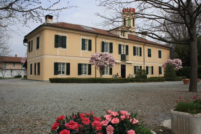 B&B Villa Cardellini - Dimora storica , Struttura di Charme, Oasi di Relax, Vicino alle Langhe