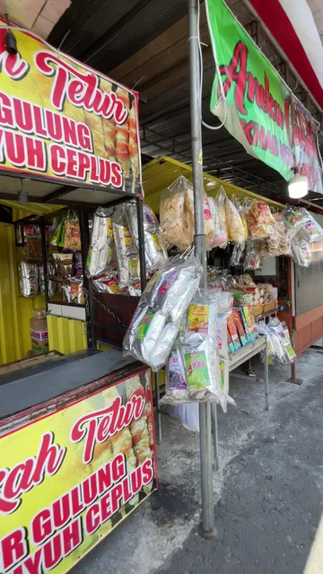 Wisata Kuliner Alun Alun Batu