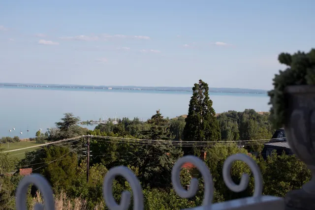 Gyöngyöm Apartman Balatonalmádi