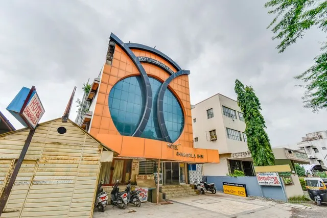 SPOT ON Hotel Shangrila Inn