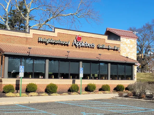 Applebee's Grill + Bar