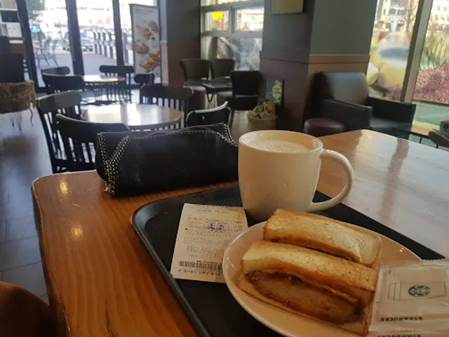 Starbucks Daejeon City Hall Intersection Branch