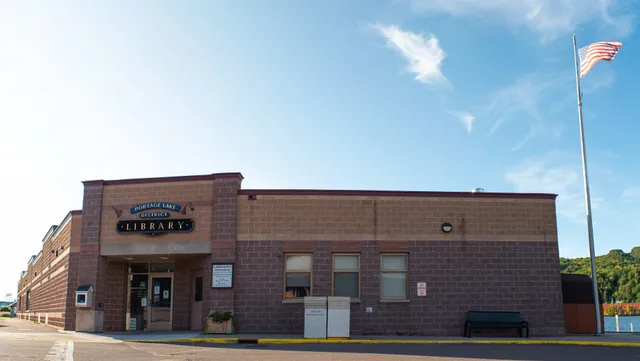 Portage Lake District Library
