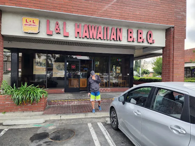 L&L Hawaiian Barbecue