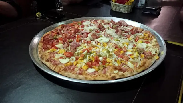 Mega Pizza