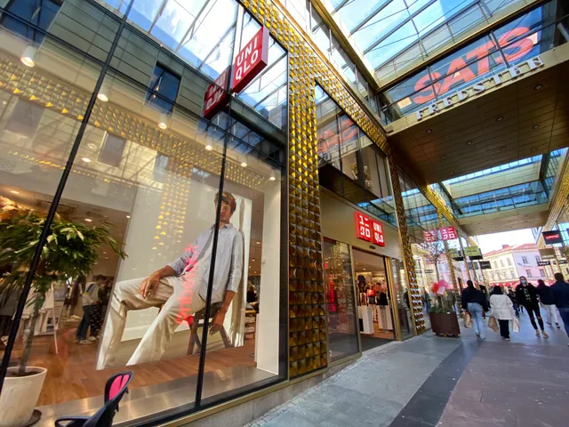 Uniqlo Fredsgatan 12