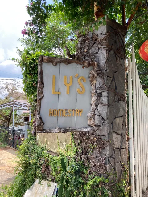 ly's homestay.gianghia