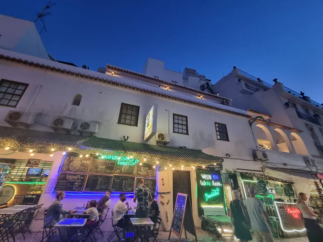 Wonder Charm Guesthouse