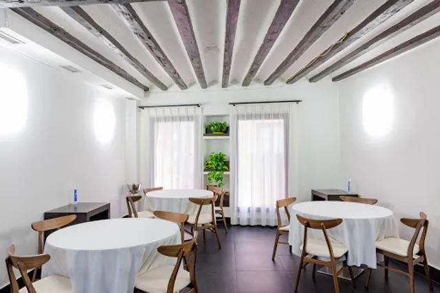 Tastavin Vinos y Pinchos