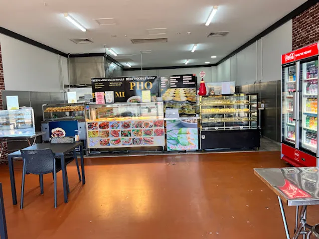 Gold Fields French Hot Bread (BANH MI, CAKES, PIES, FRESH BREAD)