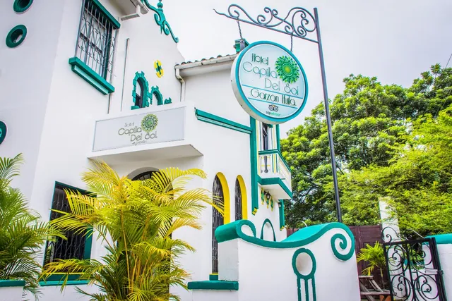 Hotel Capilla Del Sol factura electrónica inmediata coworking en el centro de Garzón