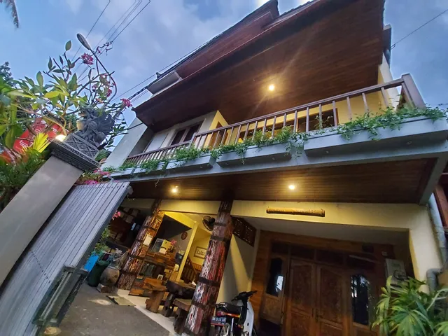 The point Surfcamp Bali