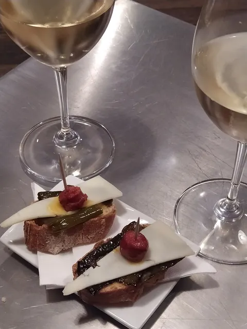 Clot Martell • vinateria •