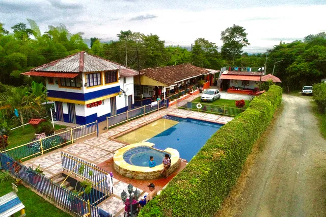 El Descanso De Tacurrumbi