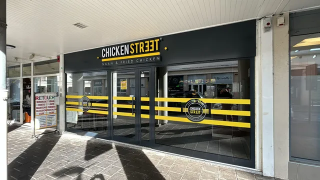 Chicken Street Bussy-Saint-Georges Naan & Fried Chicken