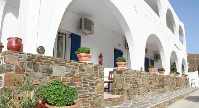 Bouriti Eleni Tzamaros