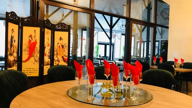 Dong Fang Restaurant Chinezesc