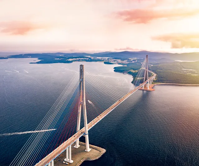 Boat tours "Vladivostok Bridges"