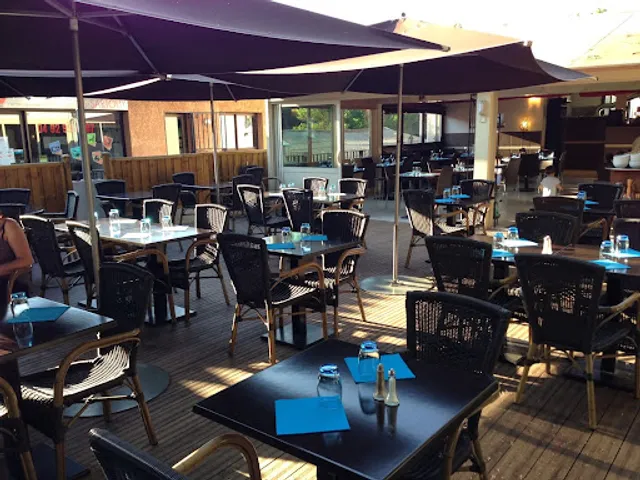 Au Pied dans le Plat