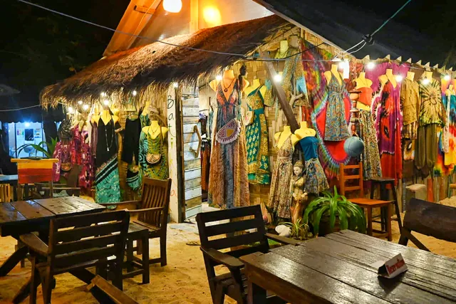 Batikha Beach Shop (Batik tie dye Shop)