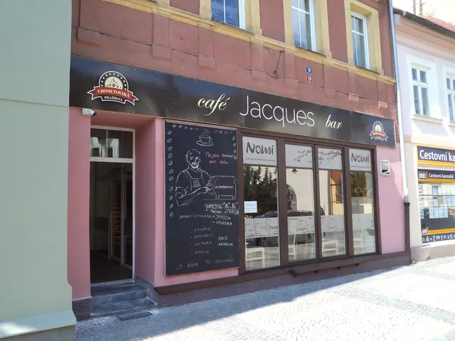 Nomi Vietnamská Restaurace & Sushi