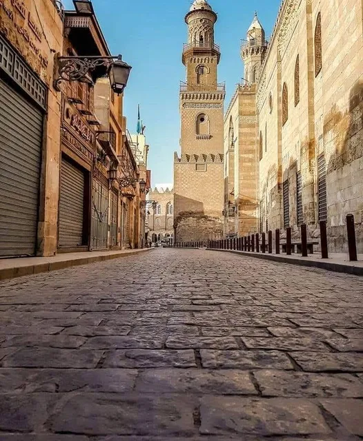 Al-Muizz Li-Din Allah Al-Fatimi Street