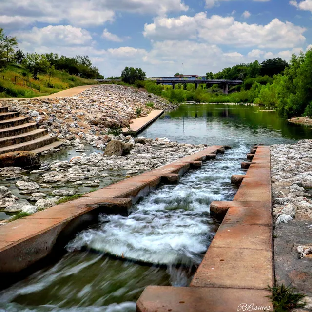 Riverwalk: Theo Pkwy Trailhead