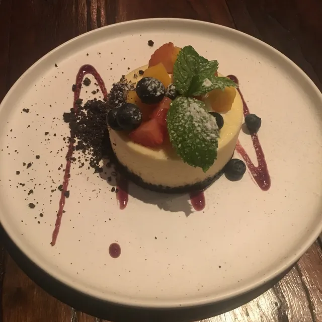 Huzi Resturant & Lounge