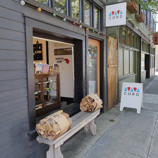 Ampersand Gallery & Fine Books