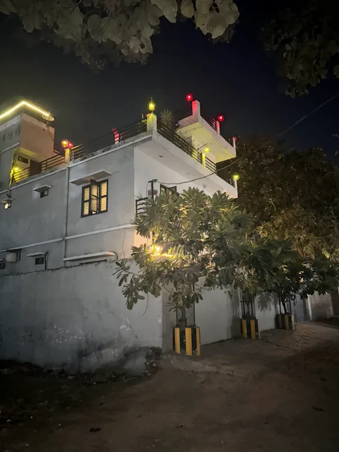 Kiran Ganga - Best Homestay for Family | Pet Friendly Homestay in Varanasi