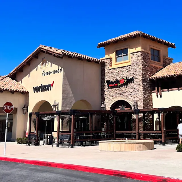 Tomato Joe's Pizza & Taps