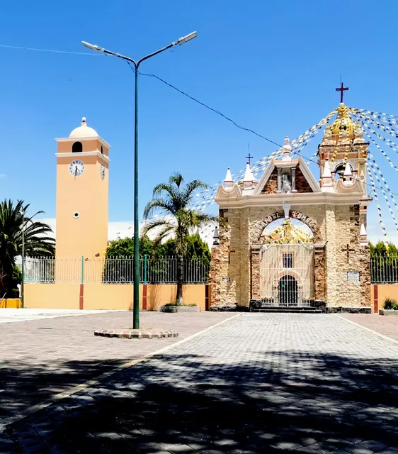 Iglesia San Rafael Comac
