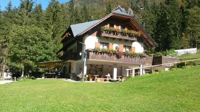 Farm Meadows Oitzinger