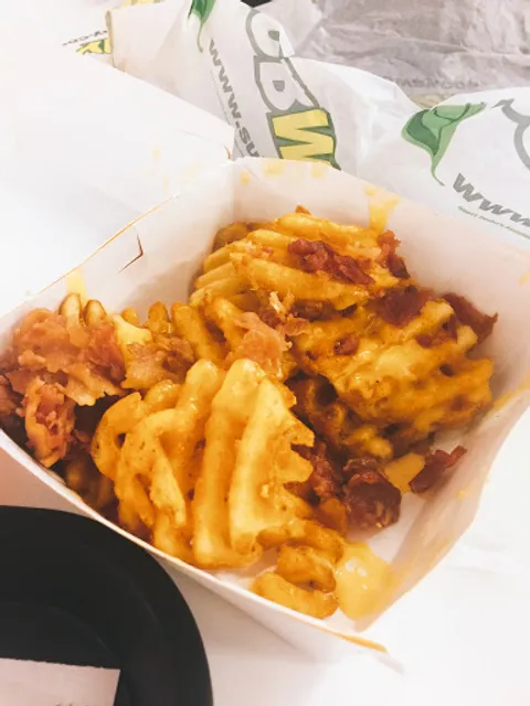 Carl's Jr. Punto Bahía