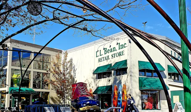 Freeport Village Station