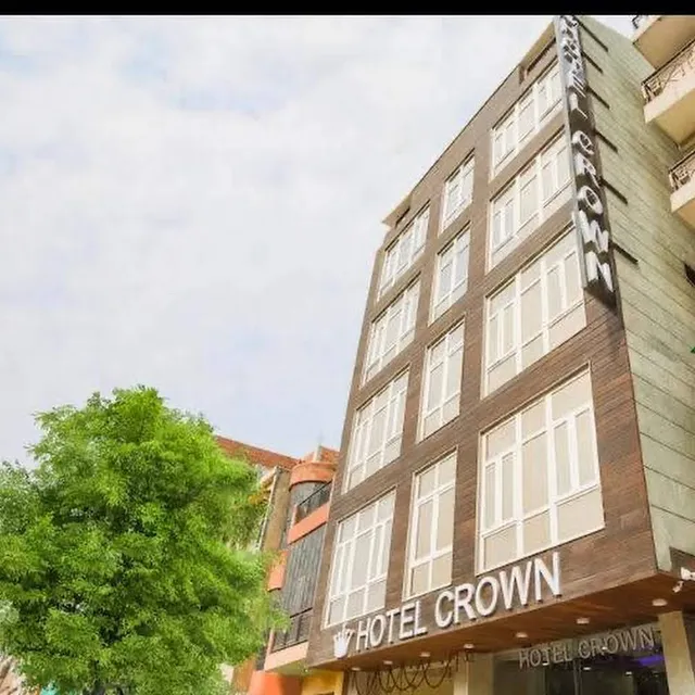 Hotel Crown