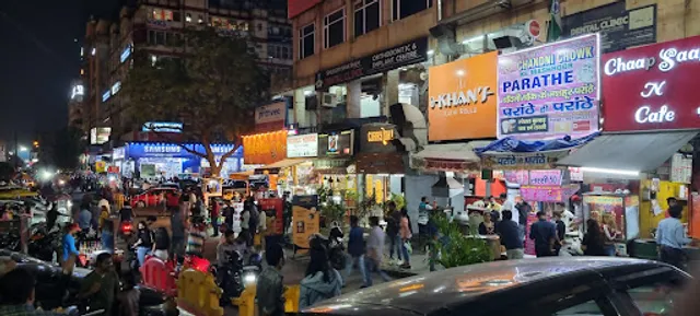 Chandni Chowk Ke Mashhoor Paranthe