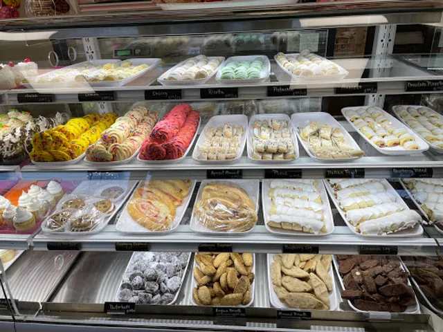 Gerardo's Cupcakes Galore